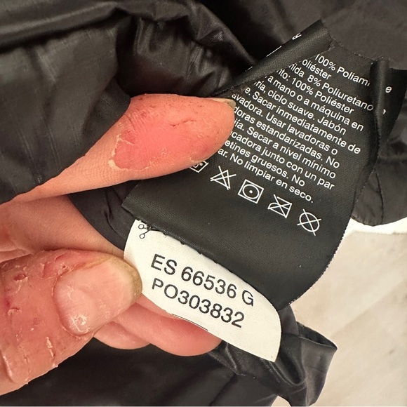 Helly Hansen 
Odin Insulator Jacket Women's Black Primaloft Sz XS pockets $280 - Picture 15 of 15